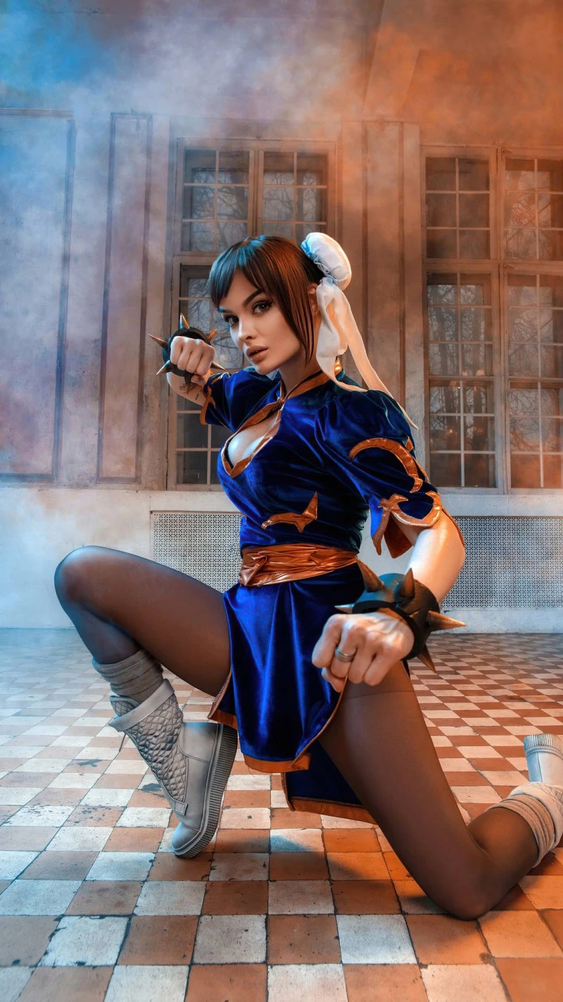 Cosplay: Chun-Li 4K Mobile Wallpaper