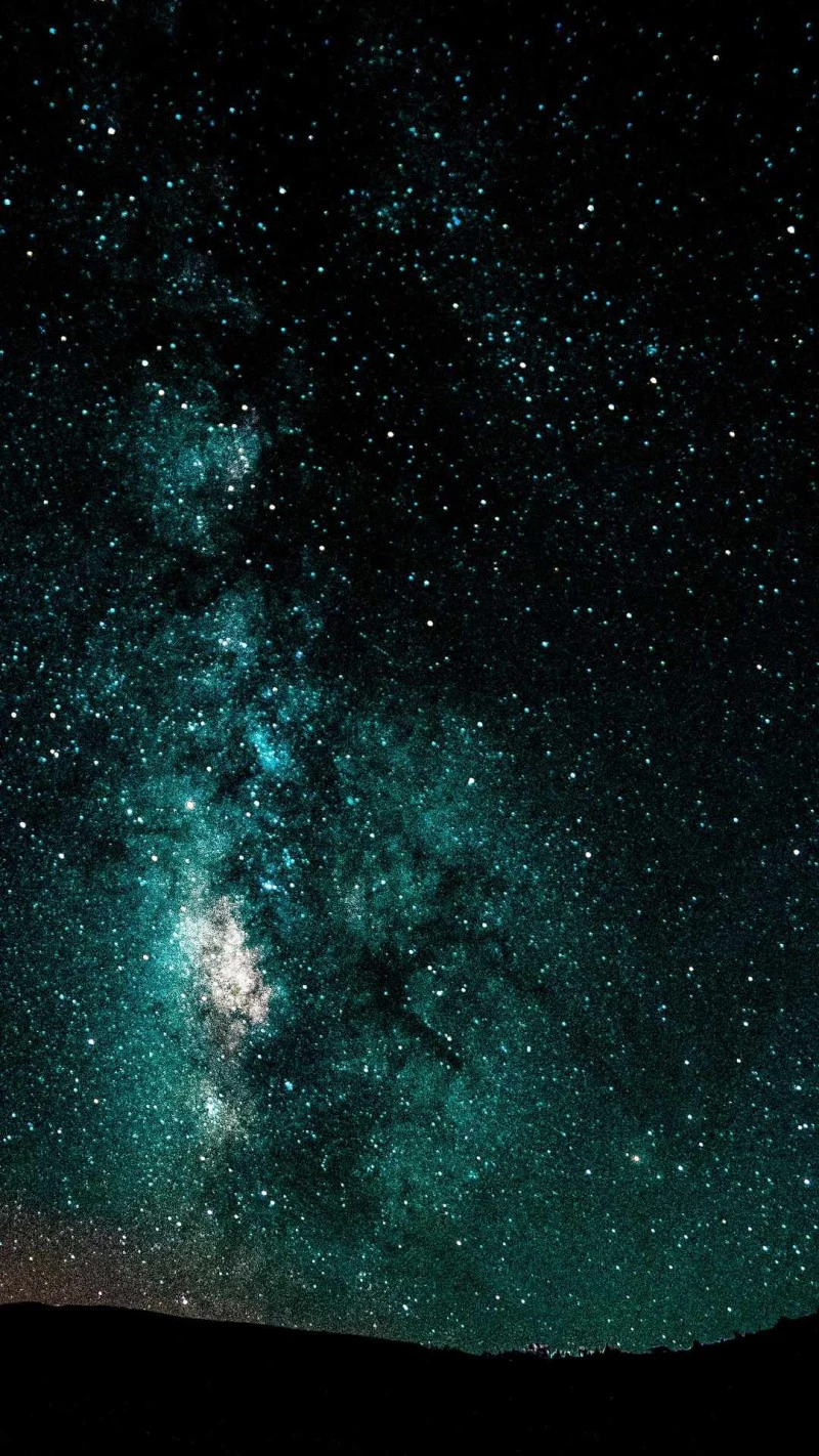 Milky Way Galaxy 4K Mobile Wallpaper