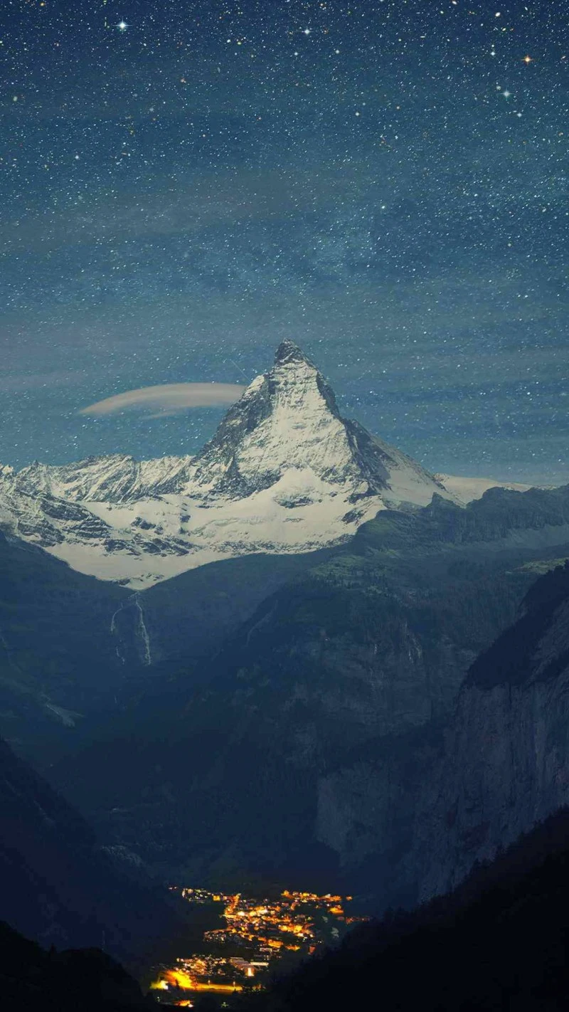 Starry Night over Matterhorn 4K Mobile Wallpaper