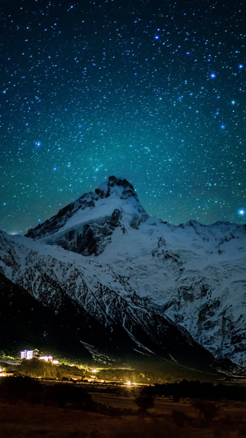 Starry Night Mountainscape 4K Mobile Wallpaper