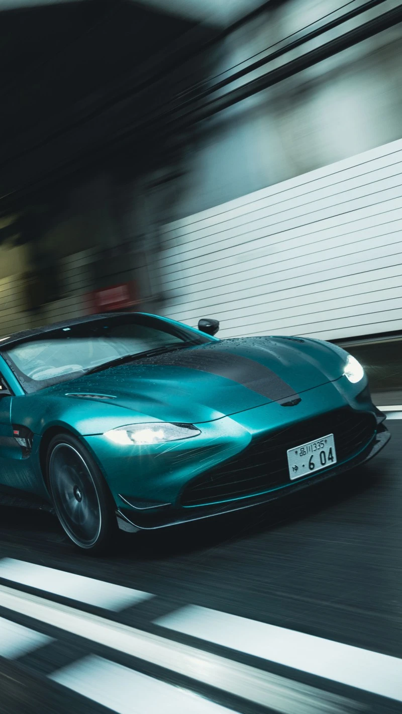 Aston Martin Valhalla in Motion 4K Mobile Wallpaper