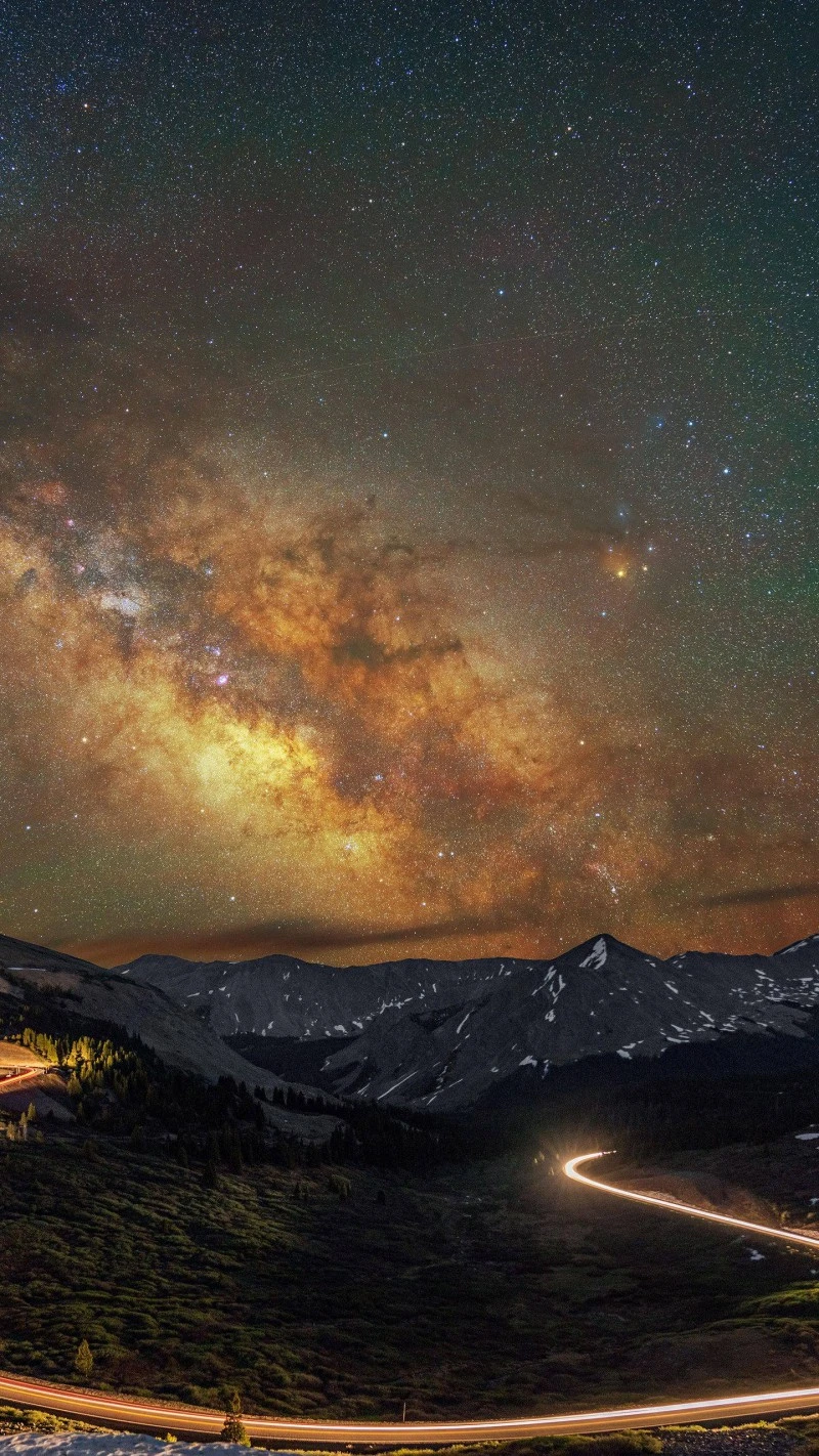 Milky Way Over Mountain Pass 4K Mobile Wallpaper