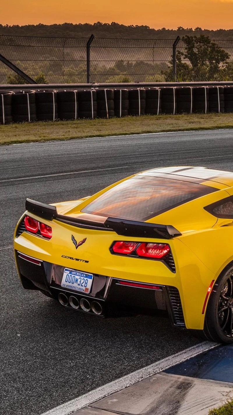 Chevrolet Corvette at Sunset 4K Mobile Wallpaper