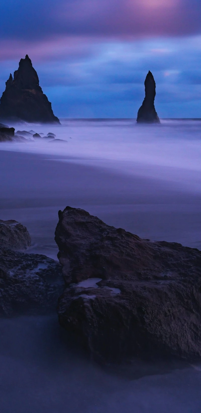 Coastal Rocks at Twilight 4K Mobile Wallpaper