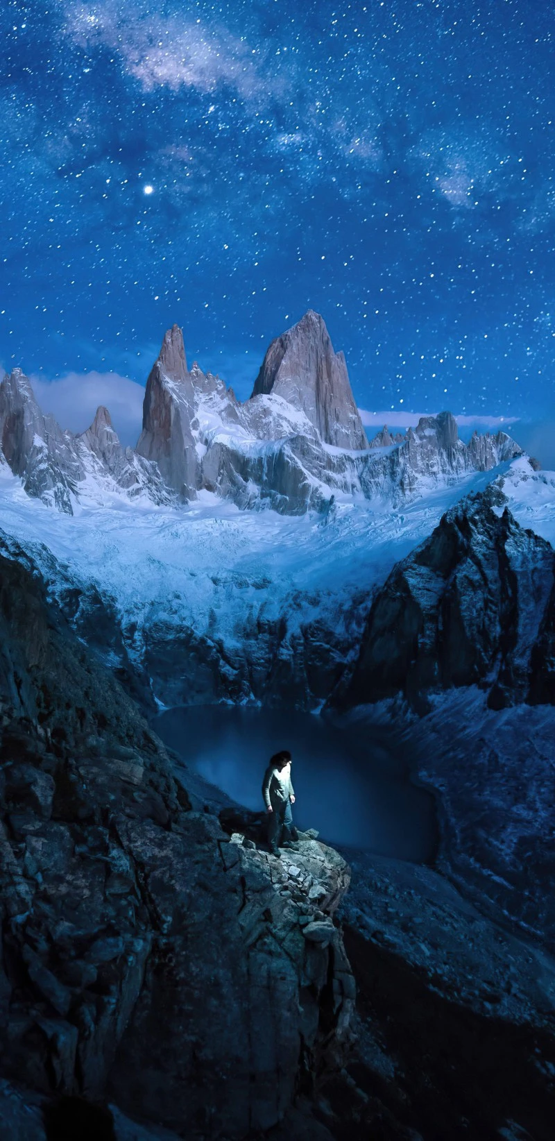 Hiker under the Milky Way 4K Mobile Wallpaper