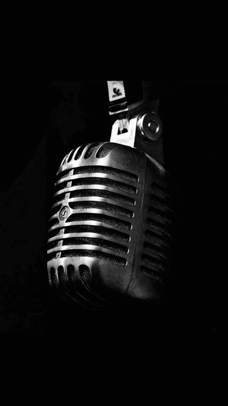 Vintage Microphone 4K Mobile Wallpaper