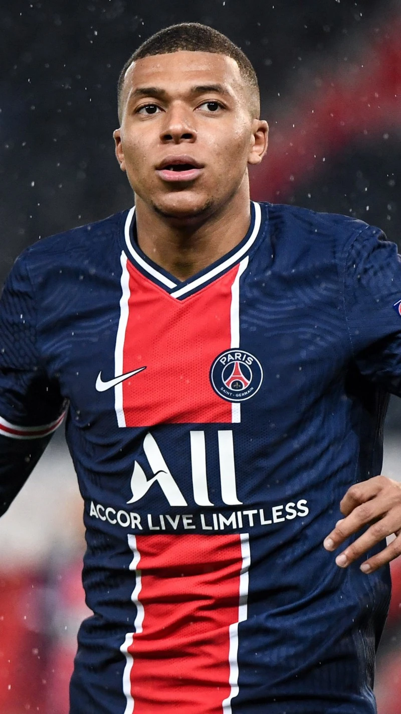 Kylian Mbappé: PSG Star 4K Mobile Wallpaper