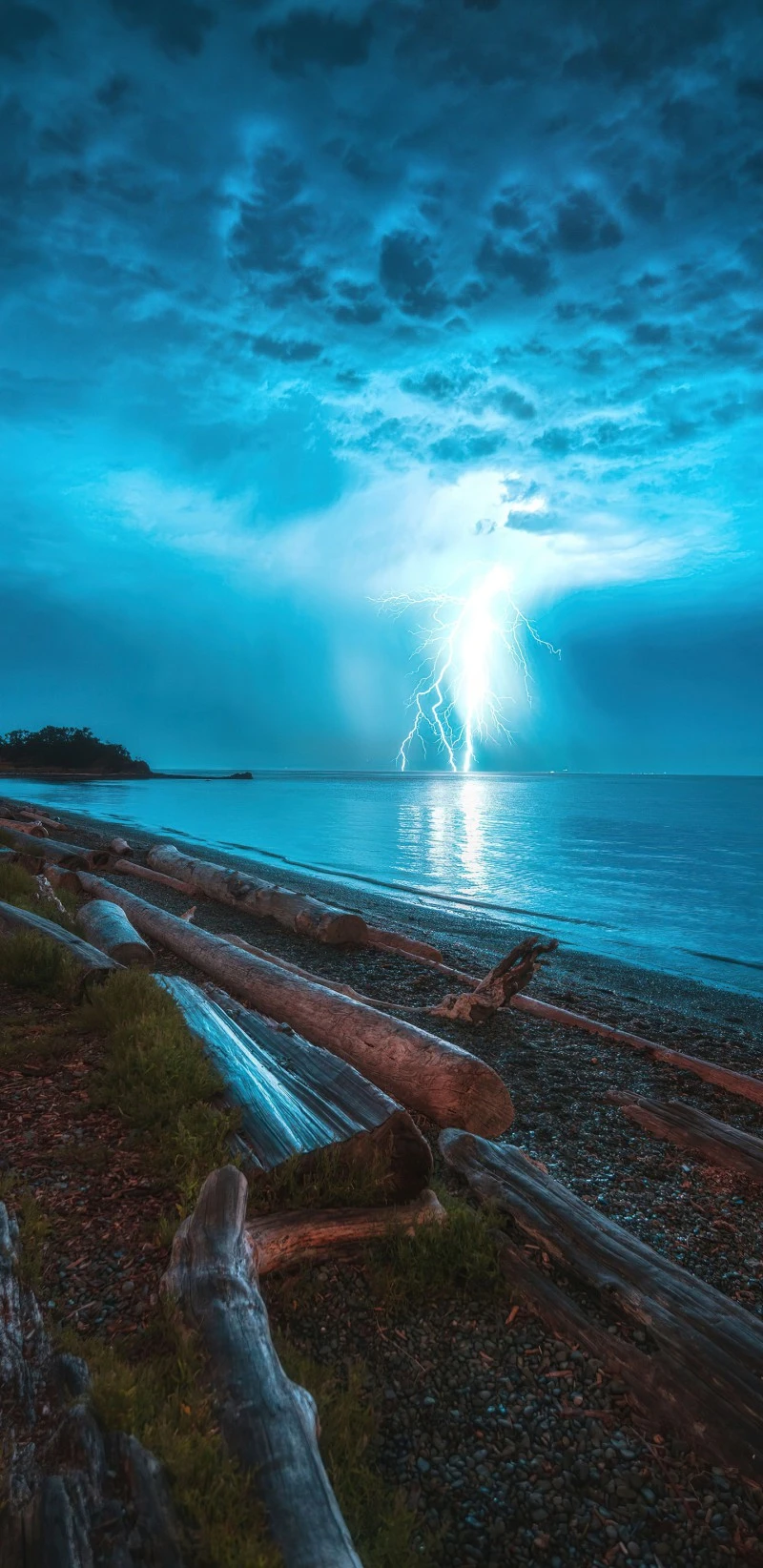 Coastal Lightning Storm 4K Mobile Wallpaper