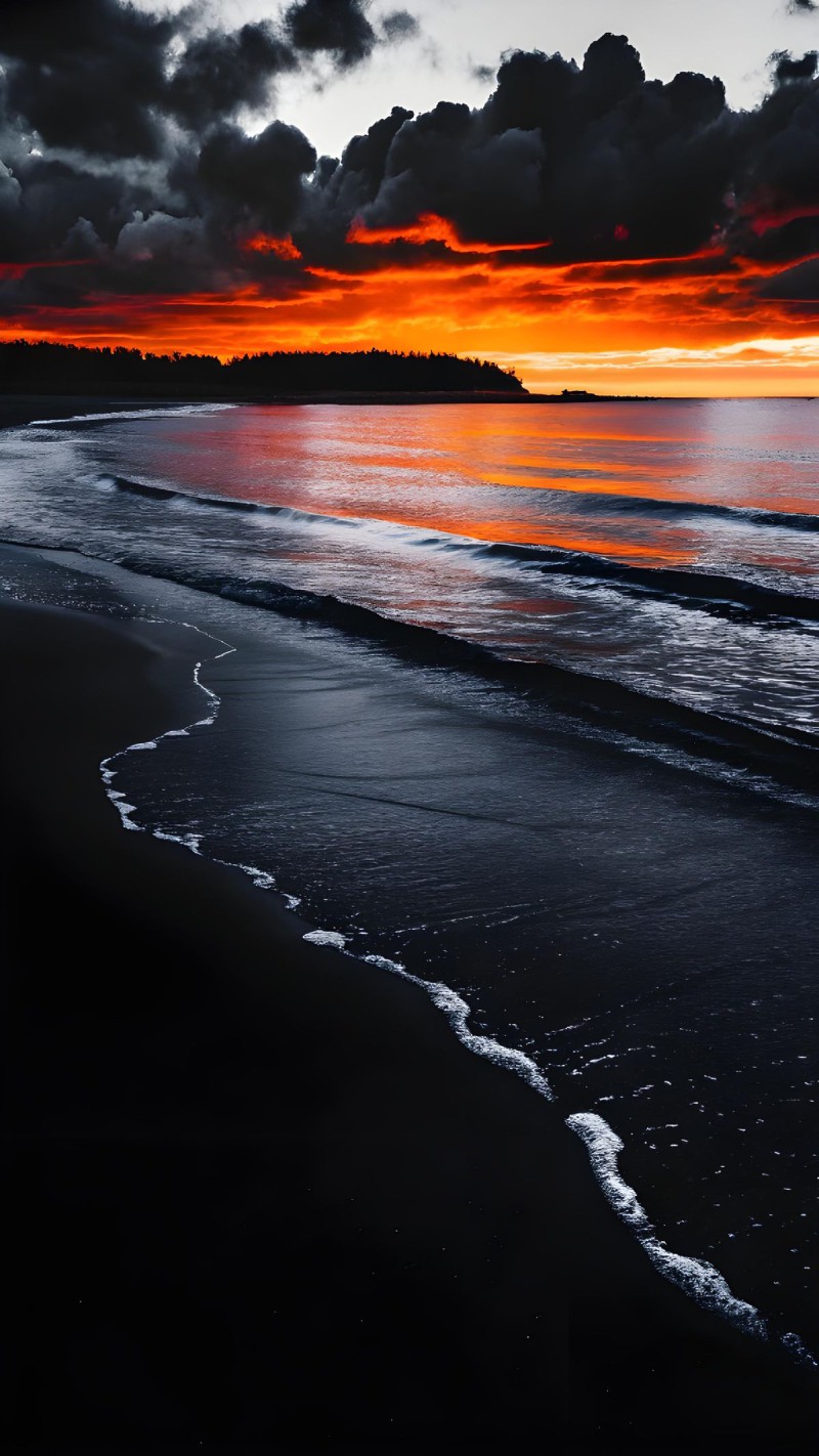 Dramatic Orange Sunset Beach Waves 4K Ram Wallpaper