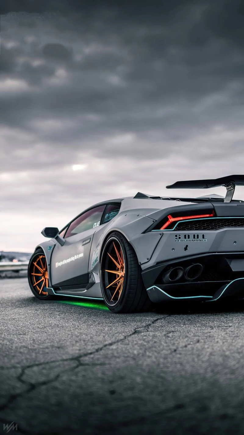 Modified Lamborghini Huracán 4K Mobile Wallpaper