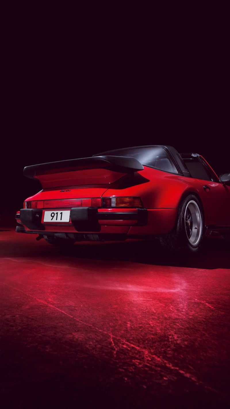 Classic Porsche 911 Turbo 4K Mobile Wallpaper