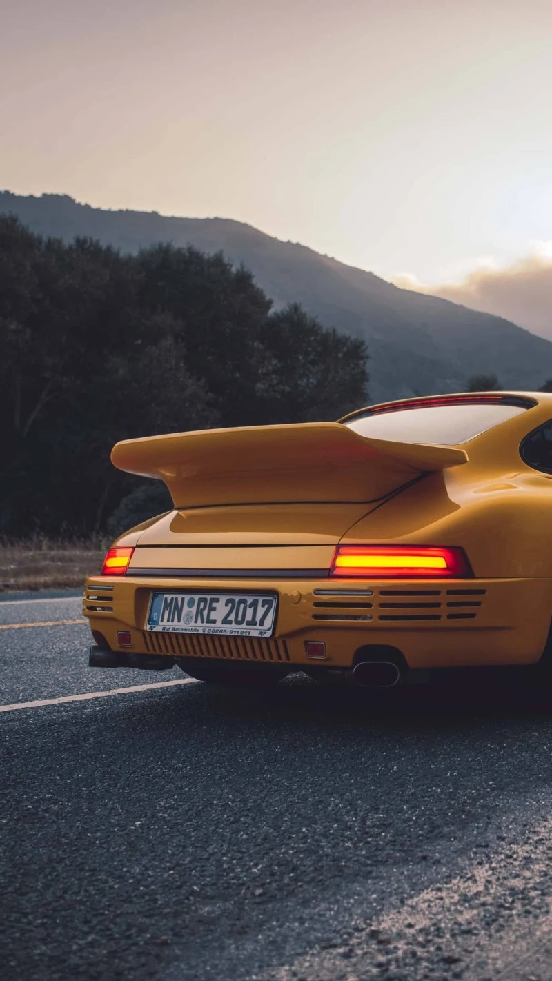 Classic Porsche 911 Rear View 4K Mobile Wallpaper
