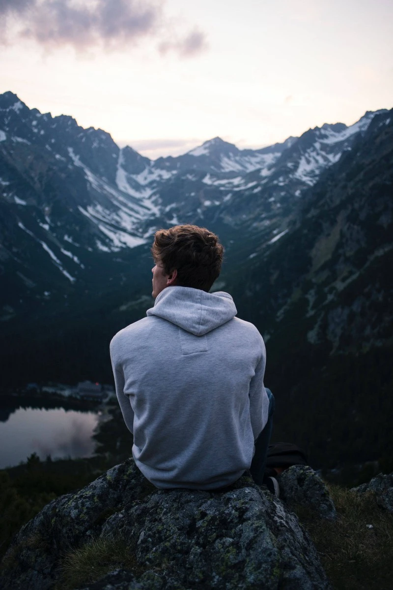 Contemplating the Mountain View 4K Mobile Wallpaper