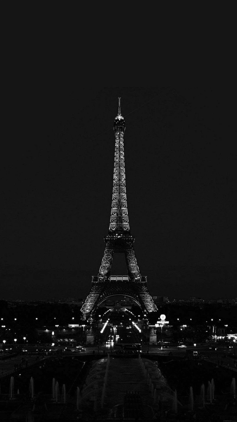 Eiffel Tower at Night 4K Mobile Wallpaper