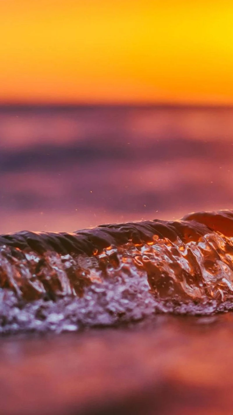Sunset Wave 4K Mobile Wallpaper