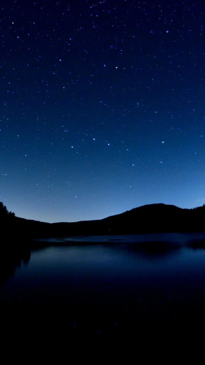 Starry Night over the Lake 4K Mobile Wallpaper