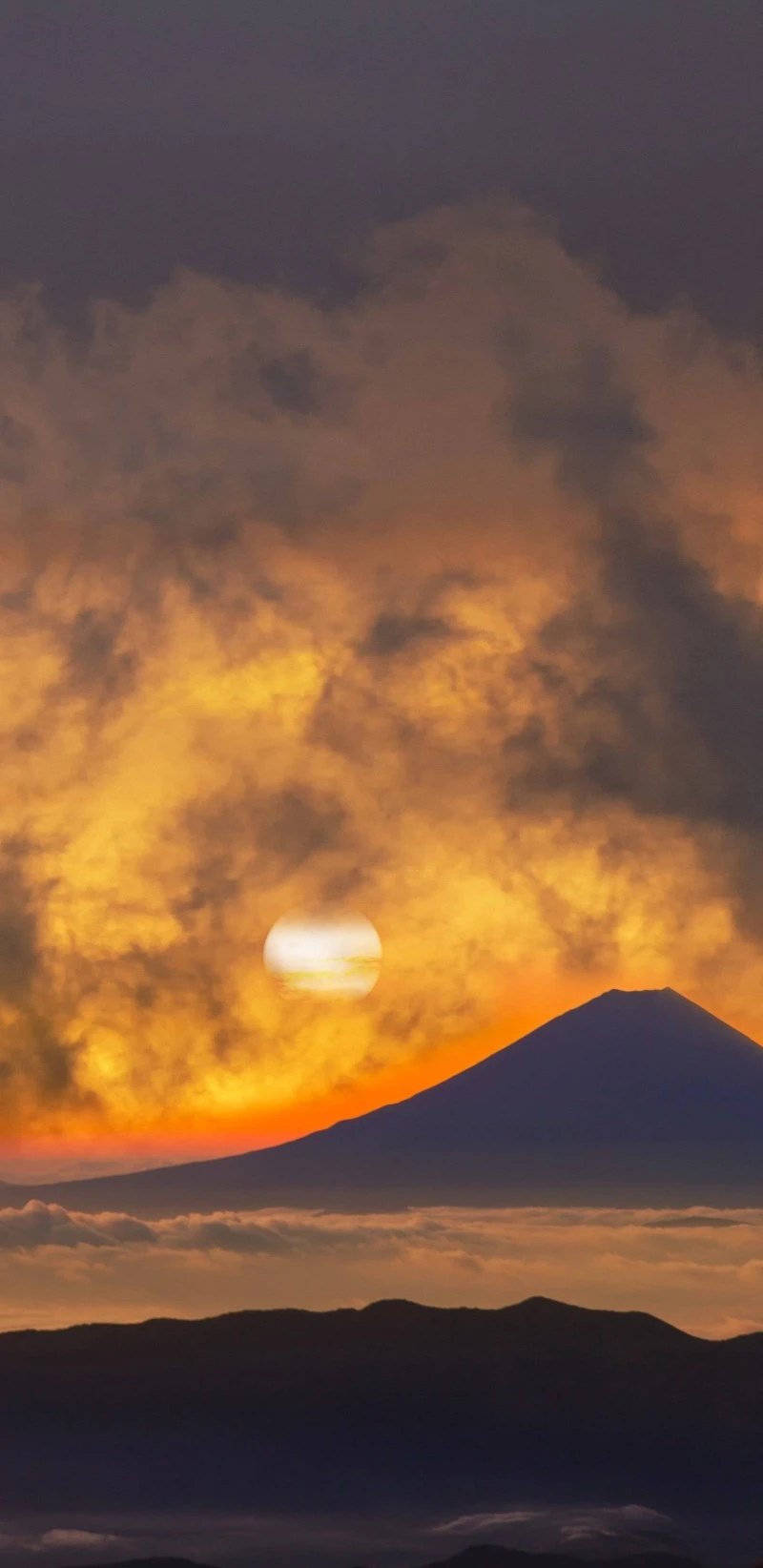Sunrise over Mount Fuji 4K Mobile Wallpaper