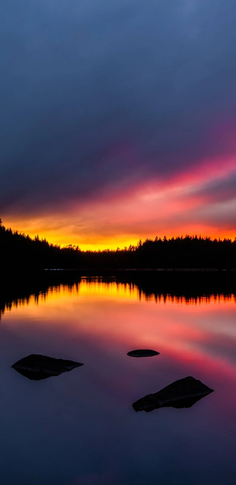 Serene Sunset Reflection 4K Mobile Wallpaper