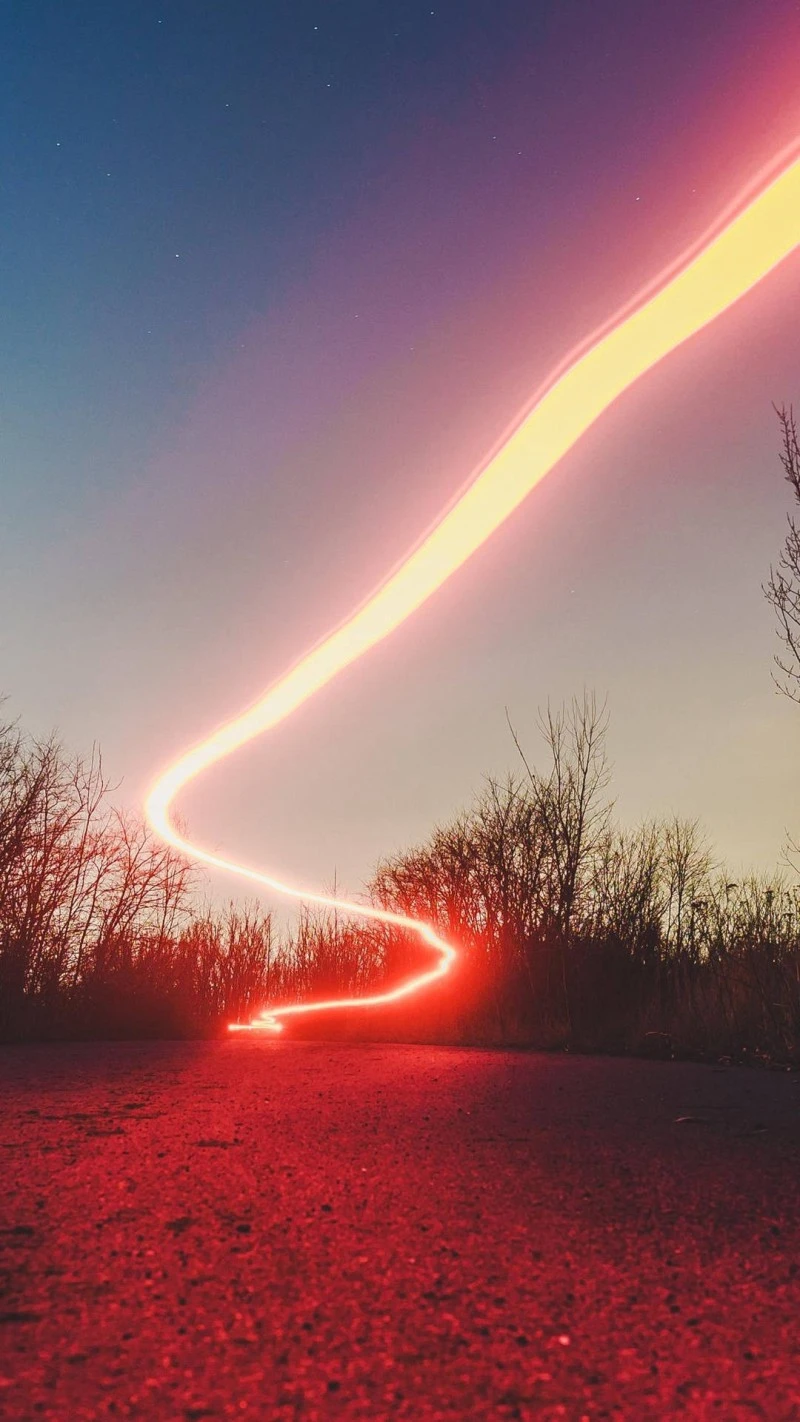Celestial Light Trail 4K Mobile Wallpaper