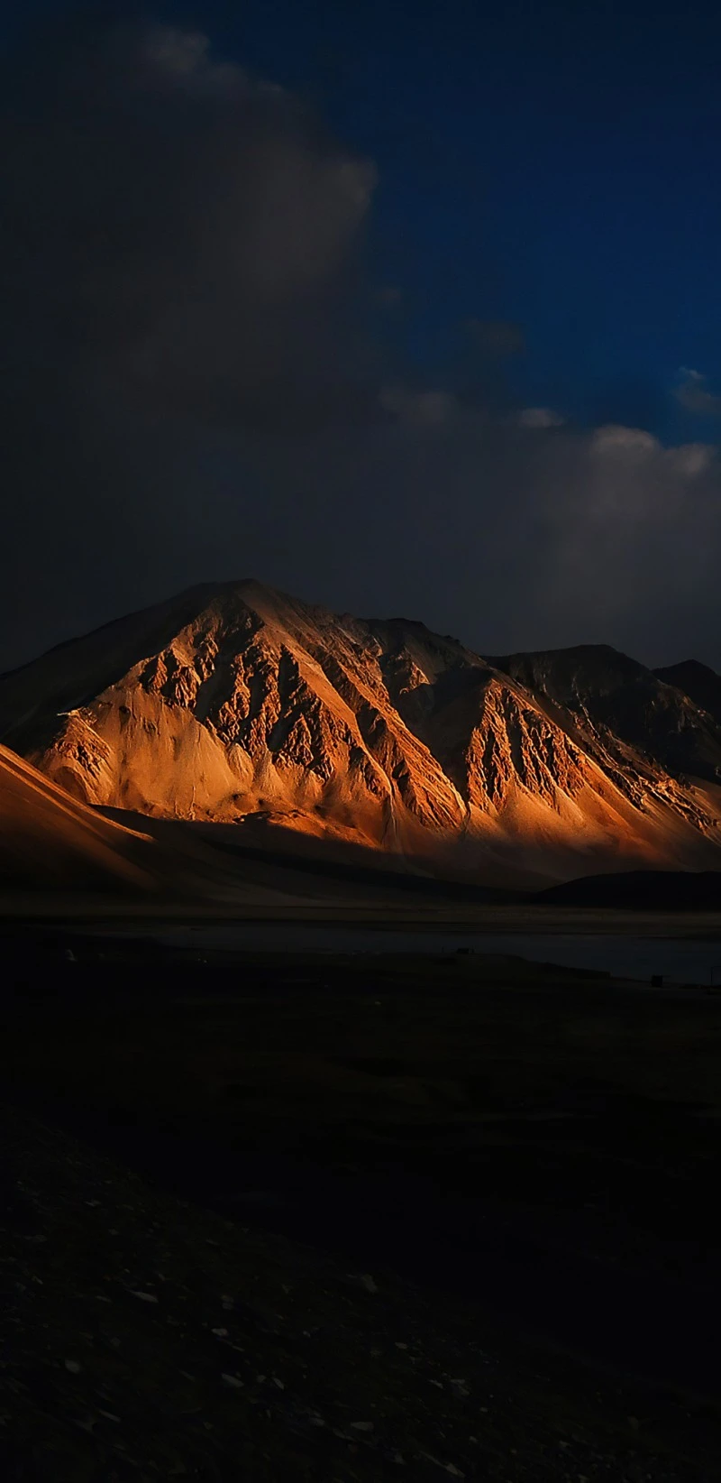 Golden Hour Mountain Majesty 4K Mobile Wallpaper