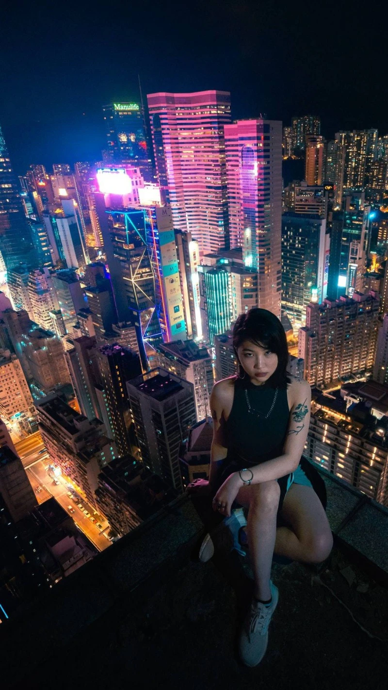 Hong Kong Nights 4K Mobile Wallpaper