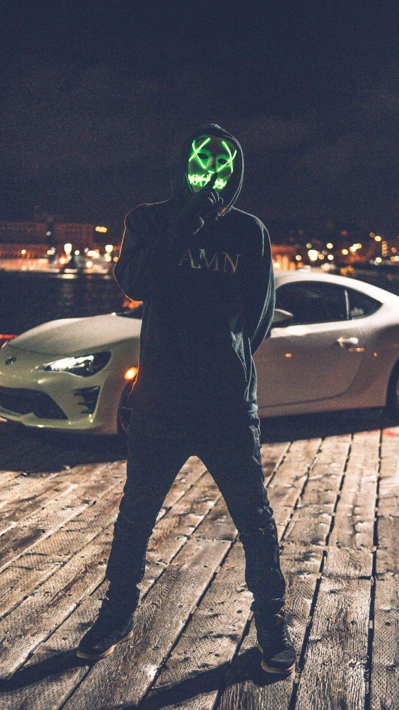 Green Glow 4K Mobile Wallpaper