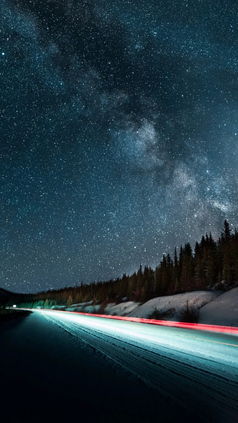 Night Drive under the Milky Way 4K Mobile Wallpaper