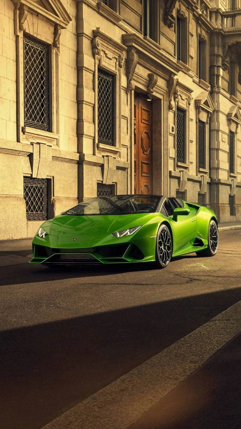 Green Lamborghini Huracán Evo Spyder 4K Mobile Wallpaper