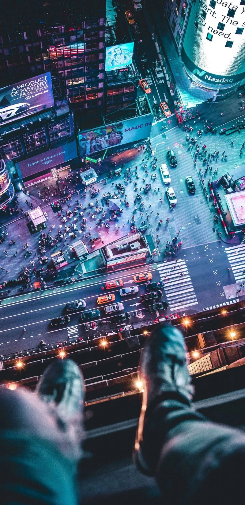 Times Square at Night 4K Mobile Wallpaper