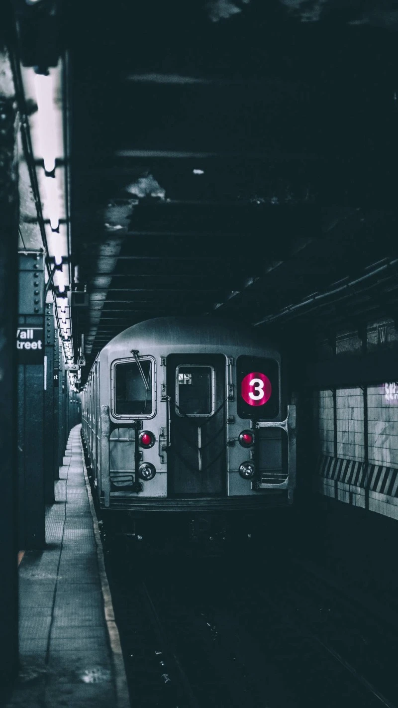 Subway Train in NYC 4K Mobile Wallpaper