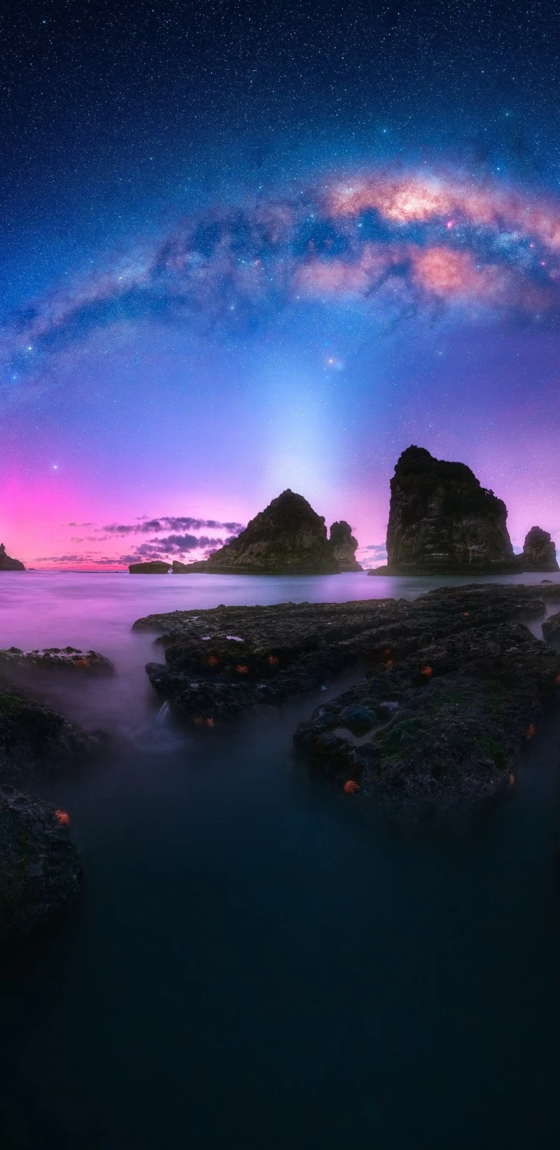 Milky Way over Coastal Rocks 4K Mobile Wallpaper