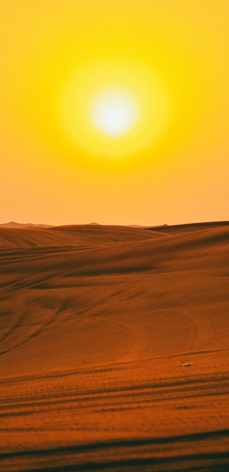 Desert Sunset 4K Mobile Wallpaper